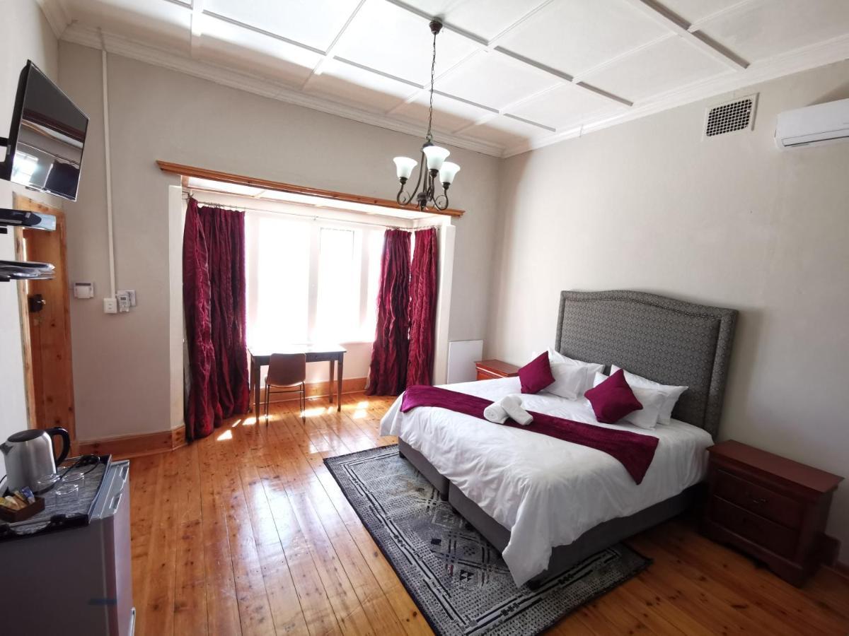 Lucolo Palace B&B Aliwal-Noord Buitenkant foto
