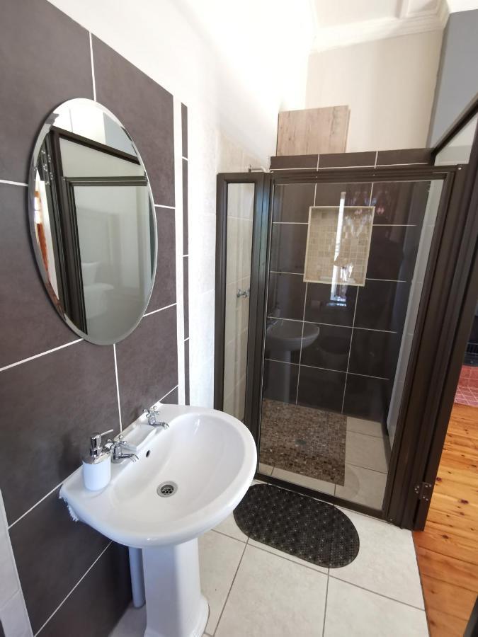 Lucolo Palace B&B Aliwal-Noord Buitenkant foto